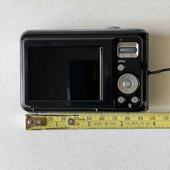 Samsung ES25 12.2MP Compact Digital Camera Black - Picture 9 of 11
